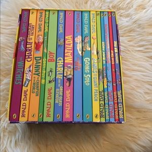 Roald Dhal book collection. Complete set!